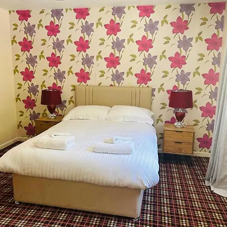 בית הארחה Colliford Tavern & 3*
