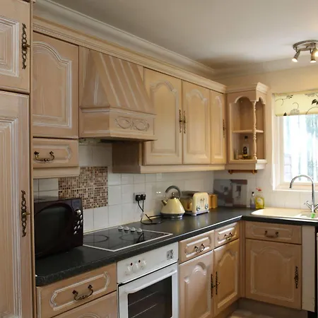 Colliford Tavern & 3*